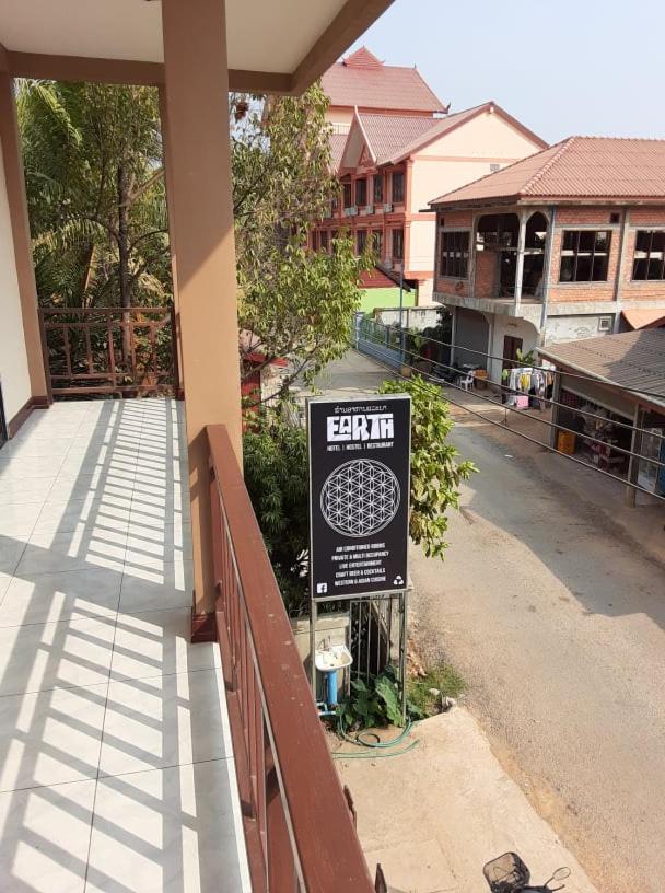 Alisona Hostel ヴァンヴィエン エクステリア 写真